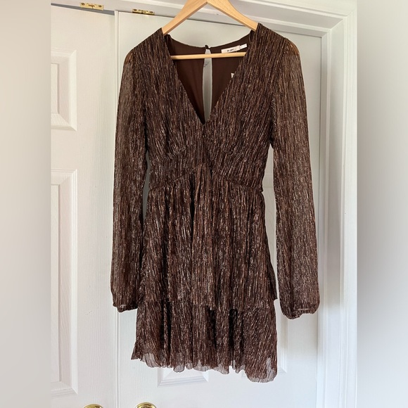 Francesca metallic v neck Josephine shimmer dress - Picture 4 of 8